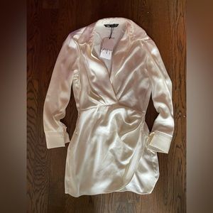 NWT Zara short satin cream faux wrap dress Small